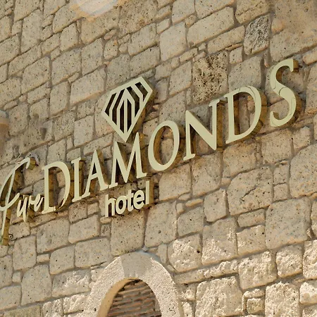 酒店 Five Diamonds *