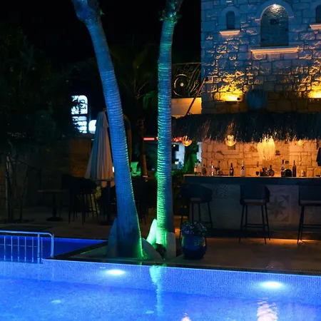 Five Diamonds Hotel *