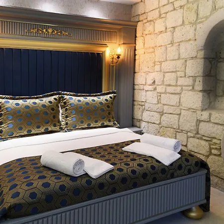 Hotel Five Diamonds